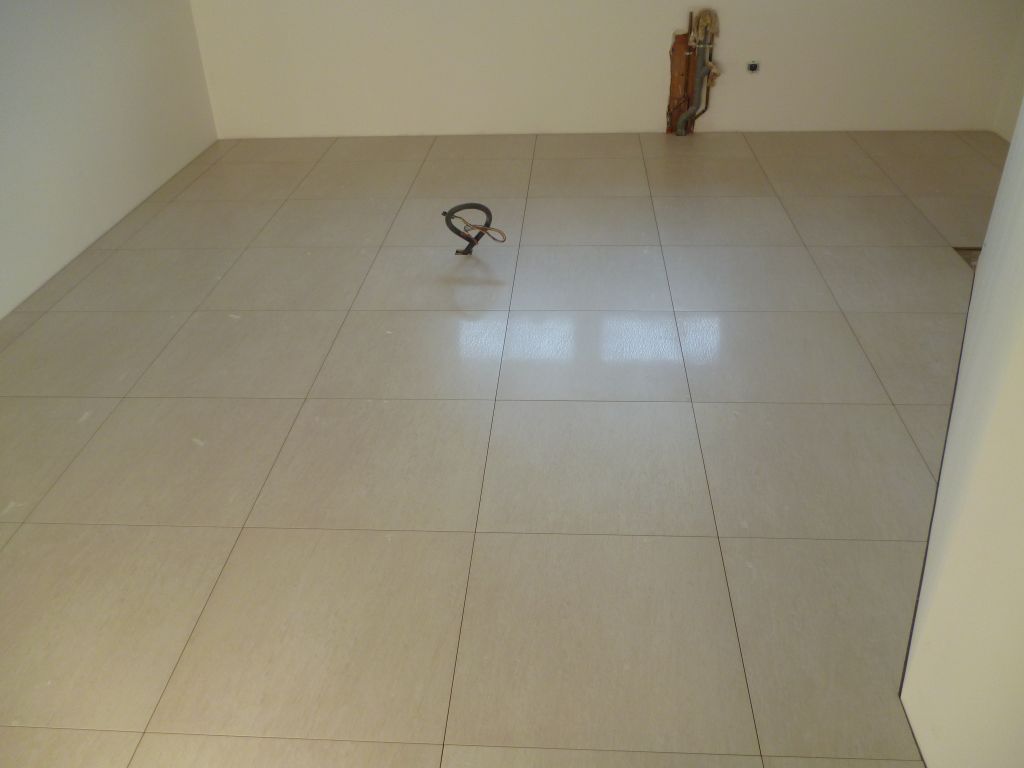 Votre avis/experience carrelage gris ou beige clair??? 21 messages