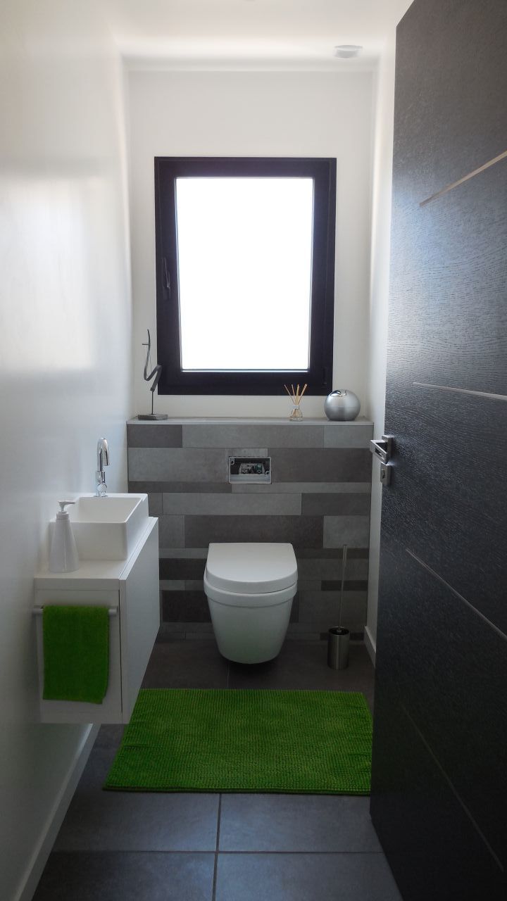 WC du bas - manque plaque de déclenchement Geberit alu brossé