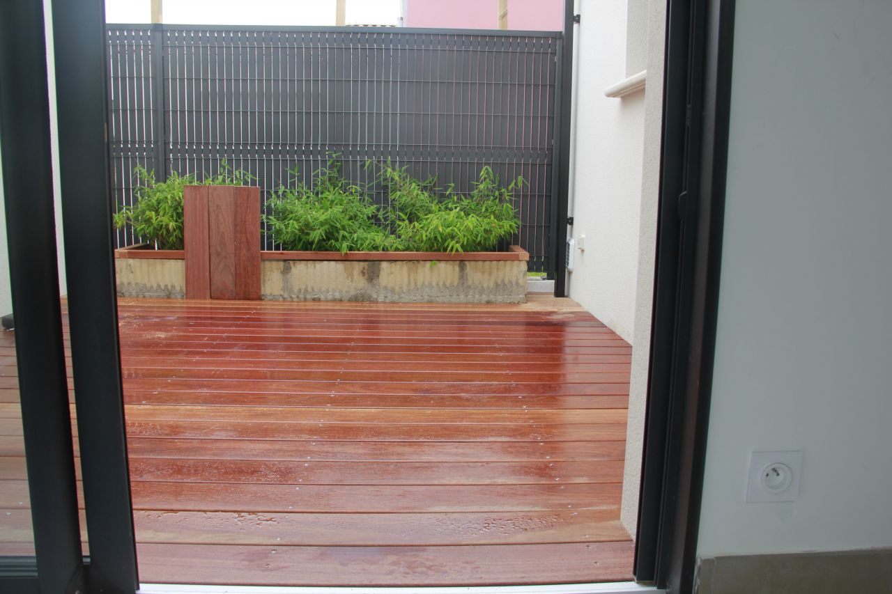 suite et fin du patio ...