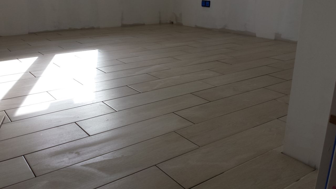 Carrelage de la chambre 1