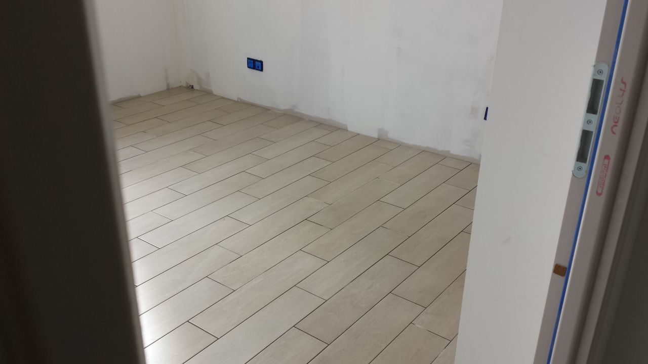 Carrelage de la chambre 1