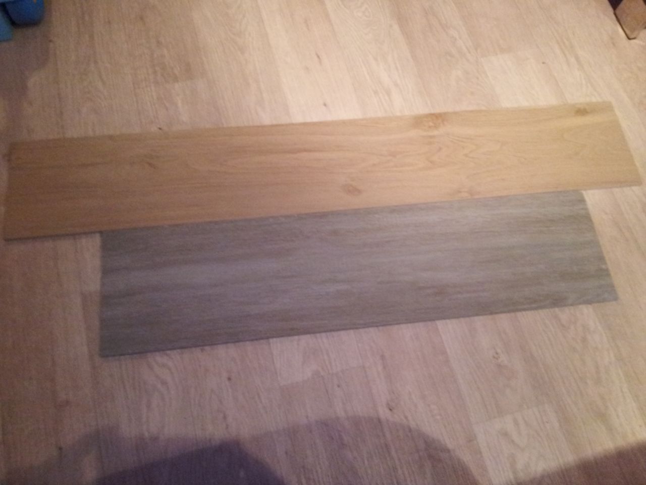 Carrelage imitation parquet beige et gris