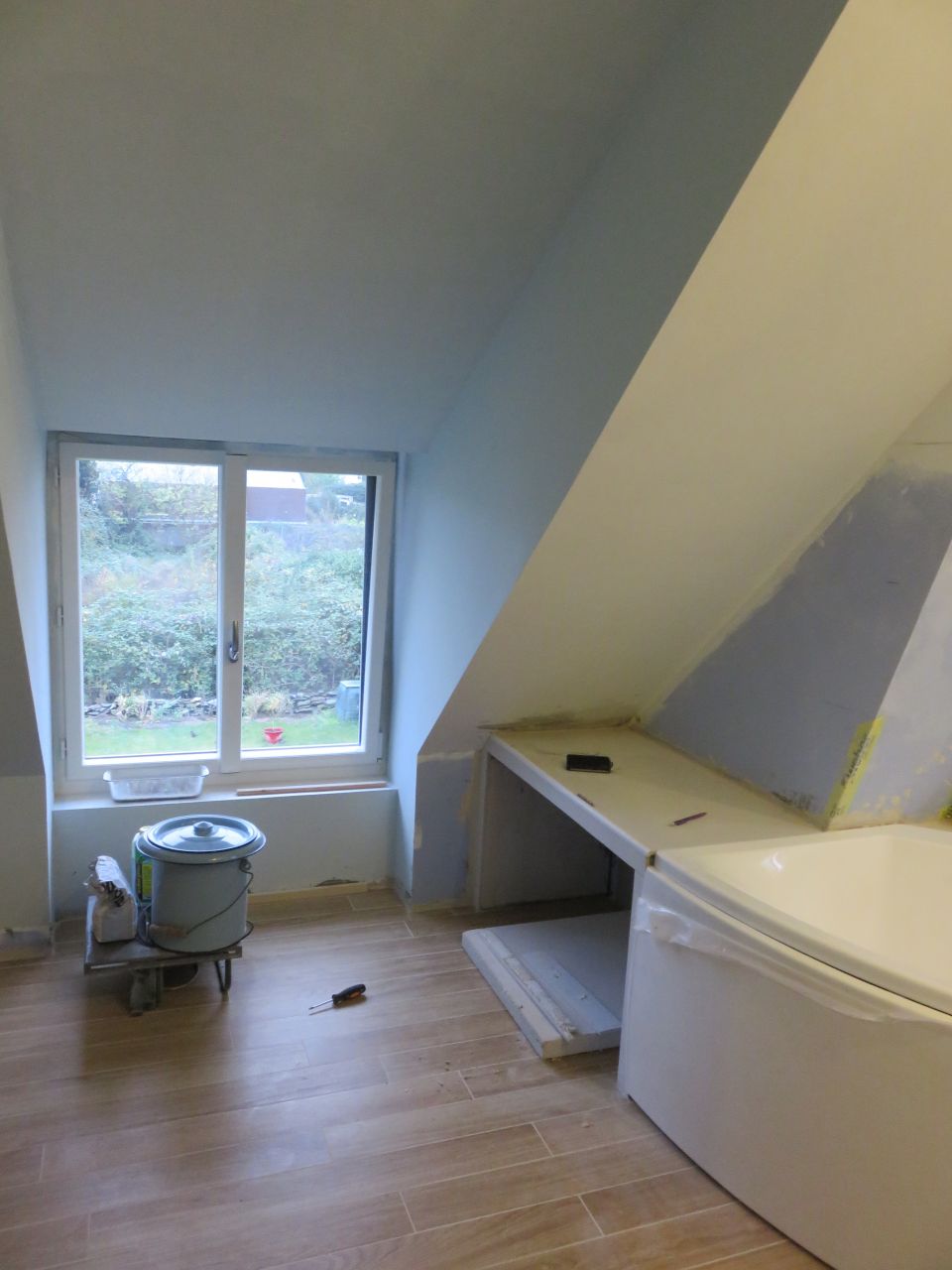 Carrelage salle de bain �tage