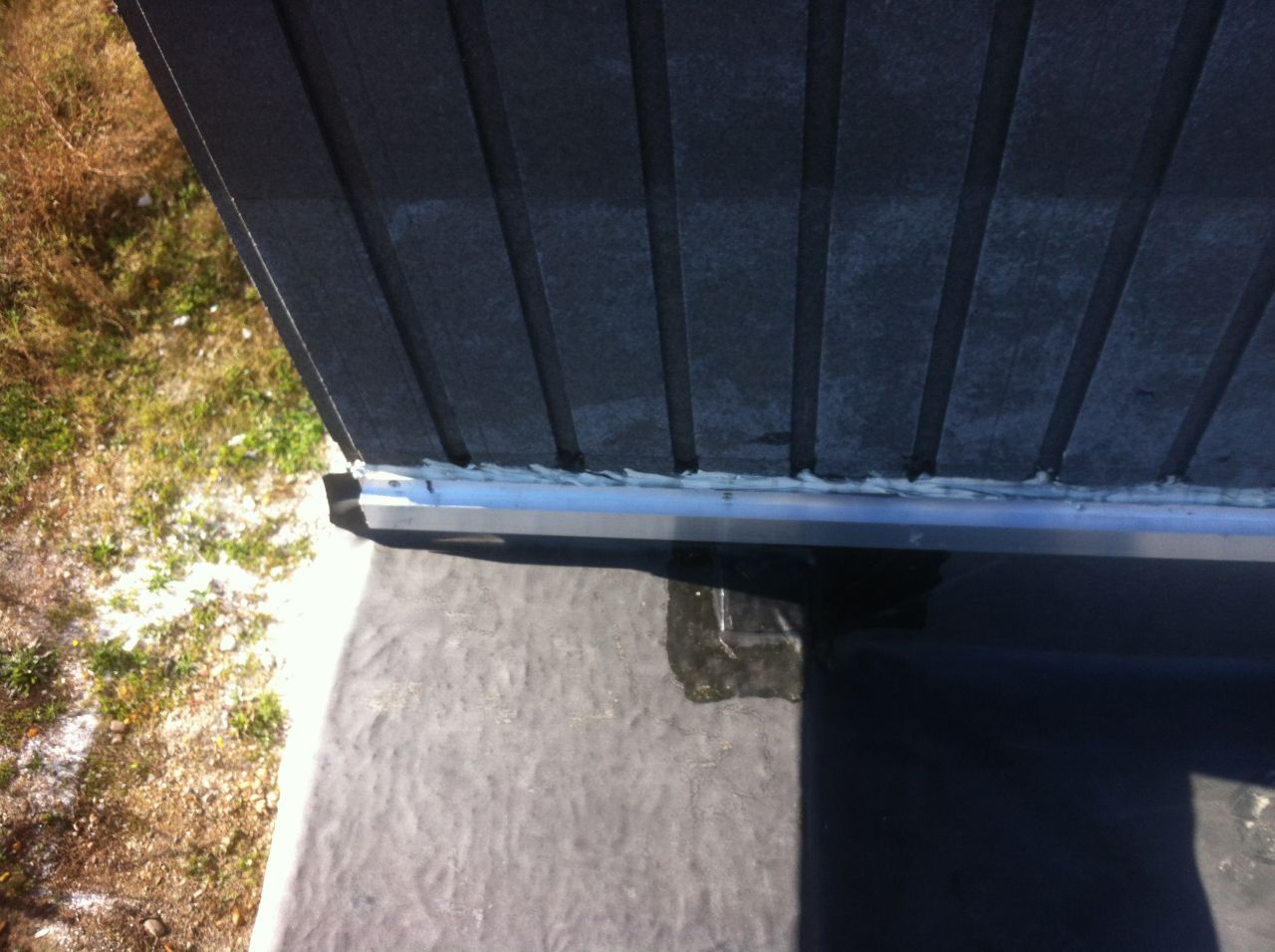 EPDM angle rentrant
