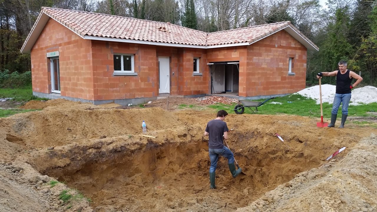 Fosse du filtre  sable creuse  la main