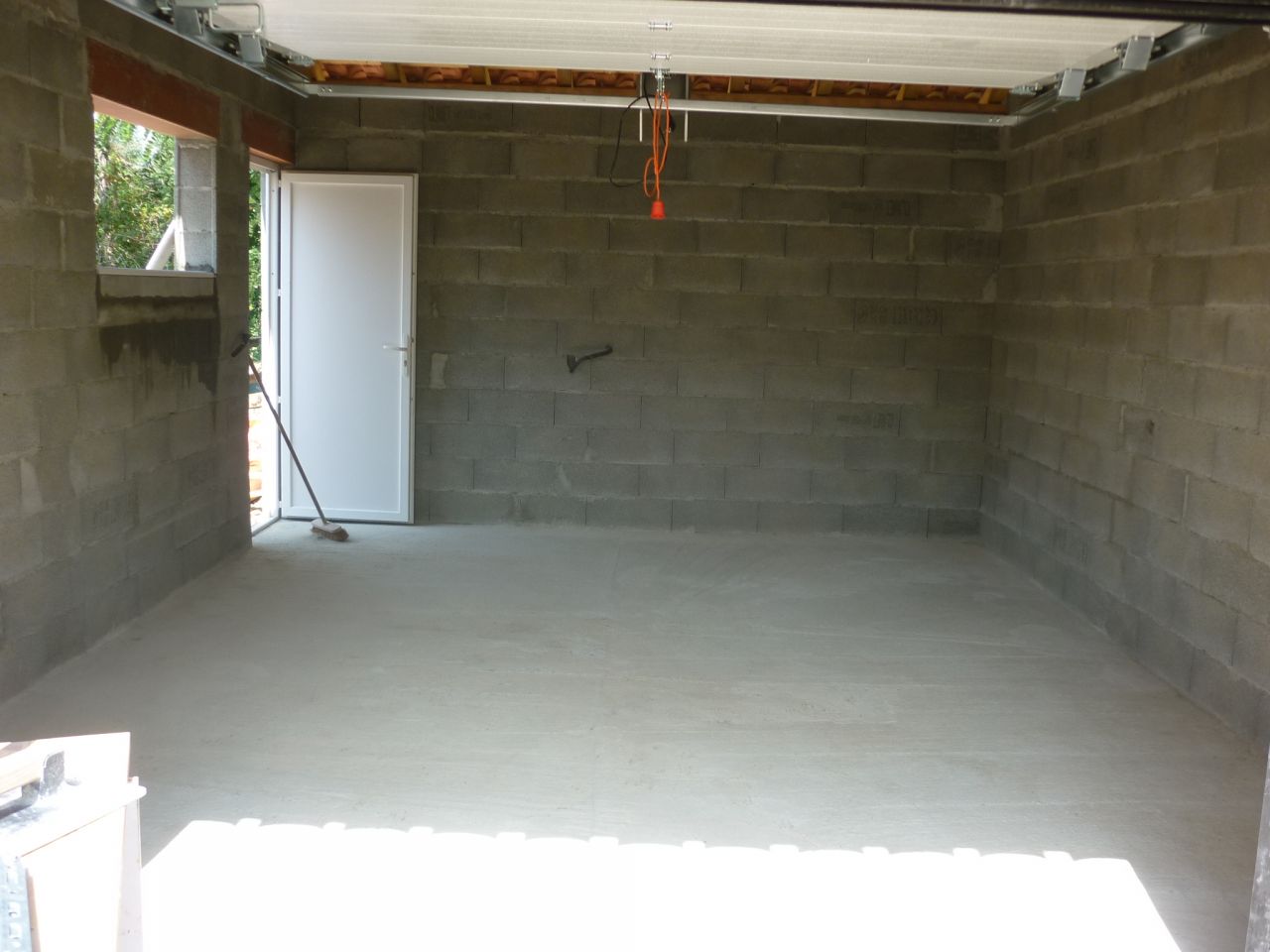 garage fini, huisseries posées par nos soins