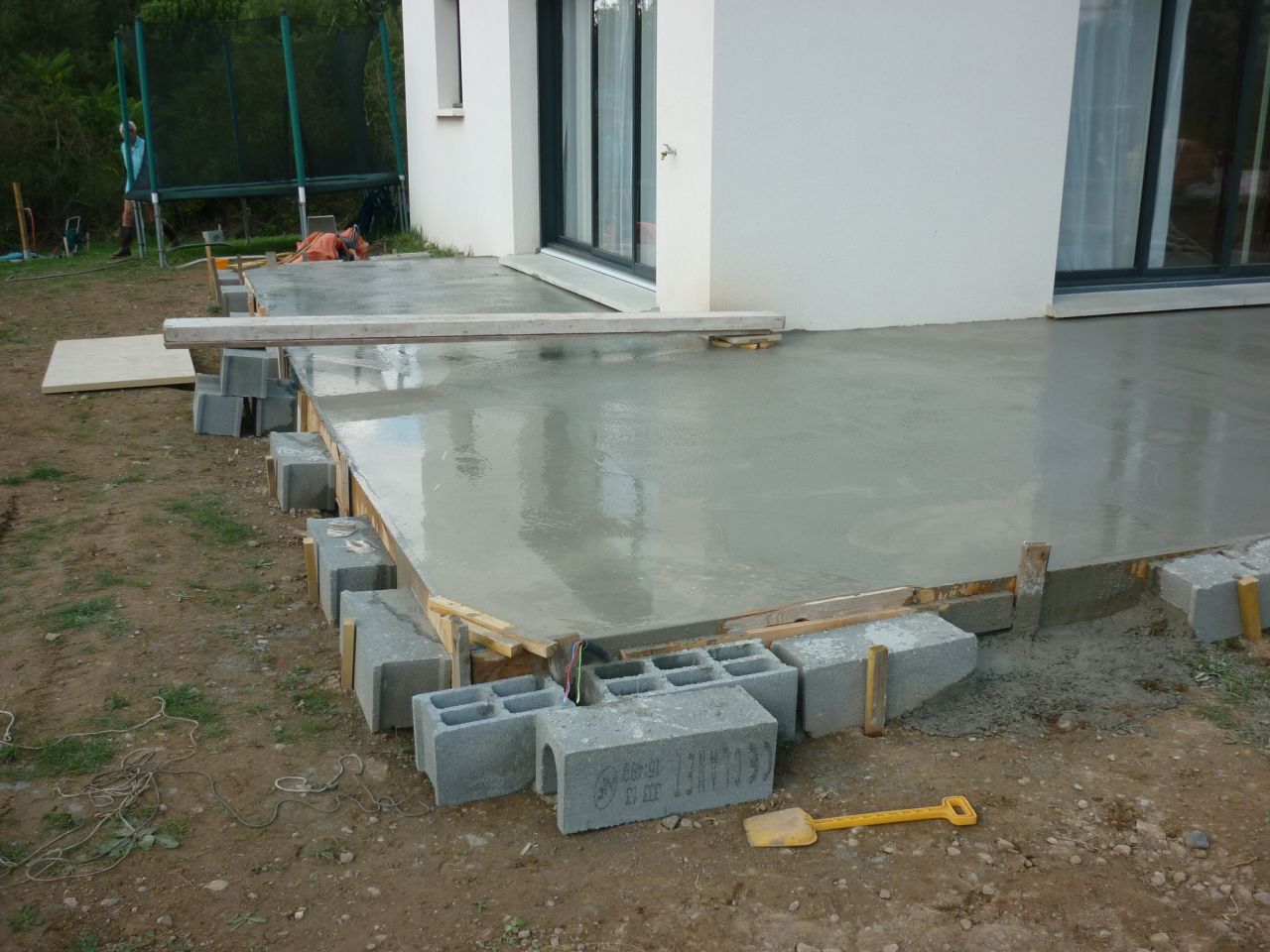 coulage dalle terrasse en L, par toupie et nos soins !