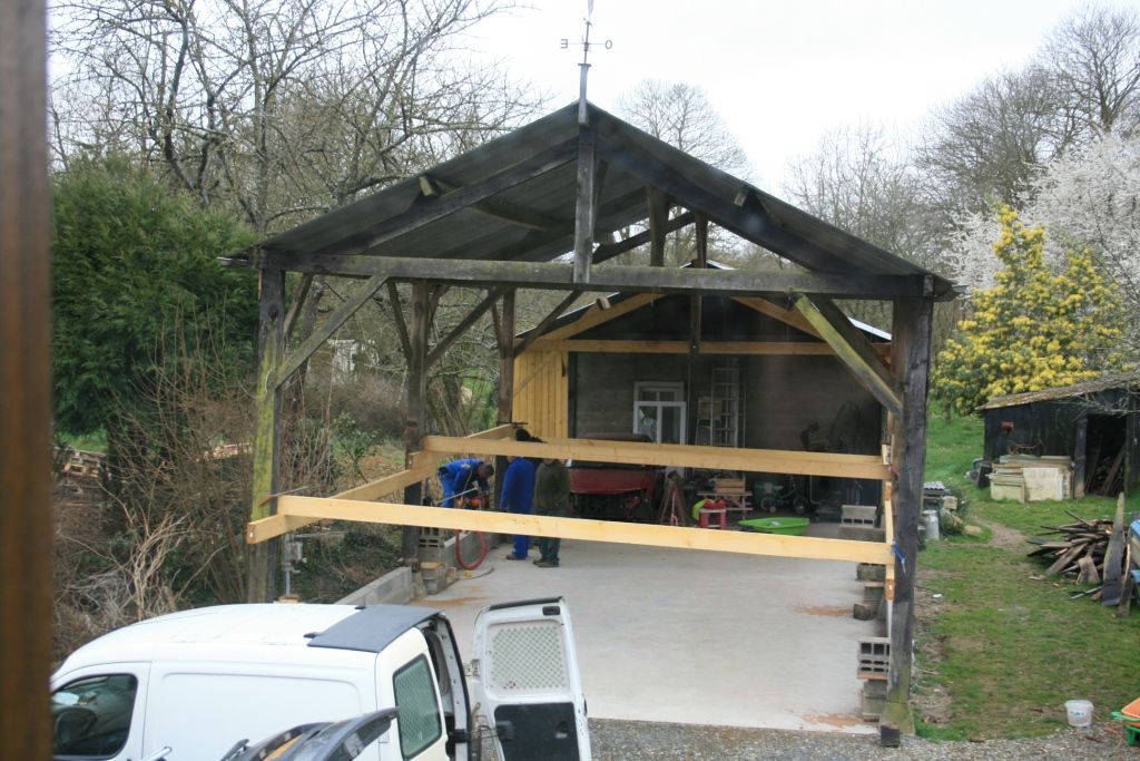 hangar penche  droite