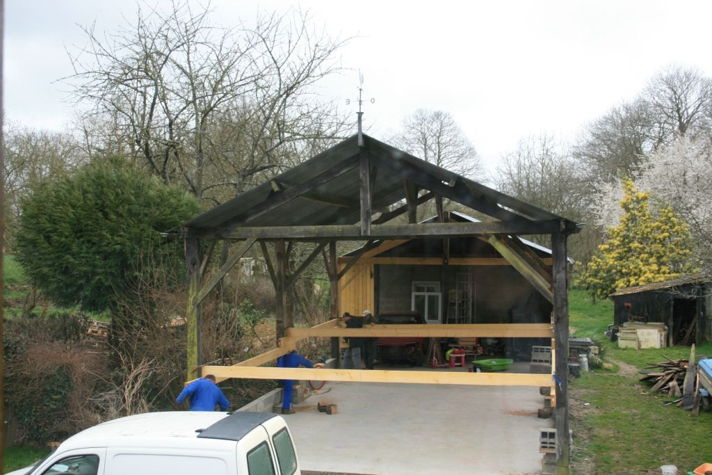 hangar penche  gauche