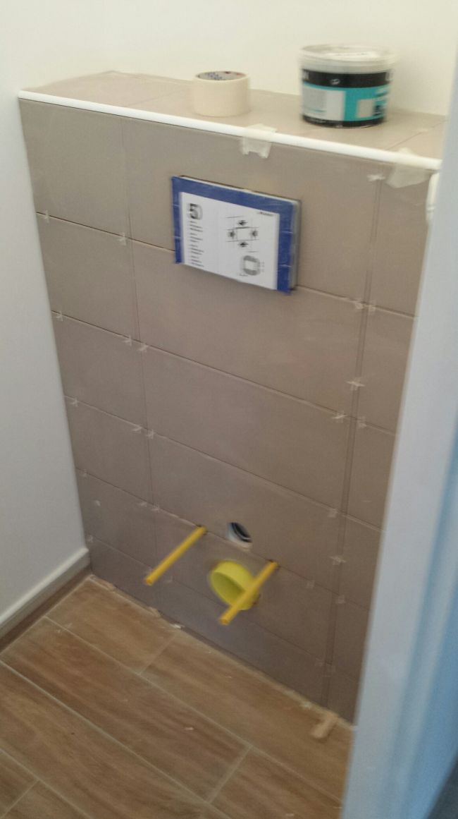 28/03/2015 - Faîence WC RDC presque terminé