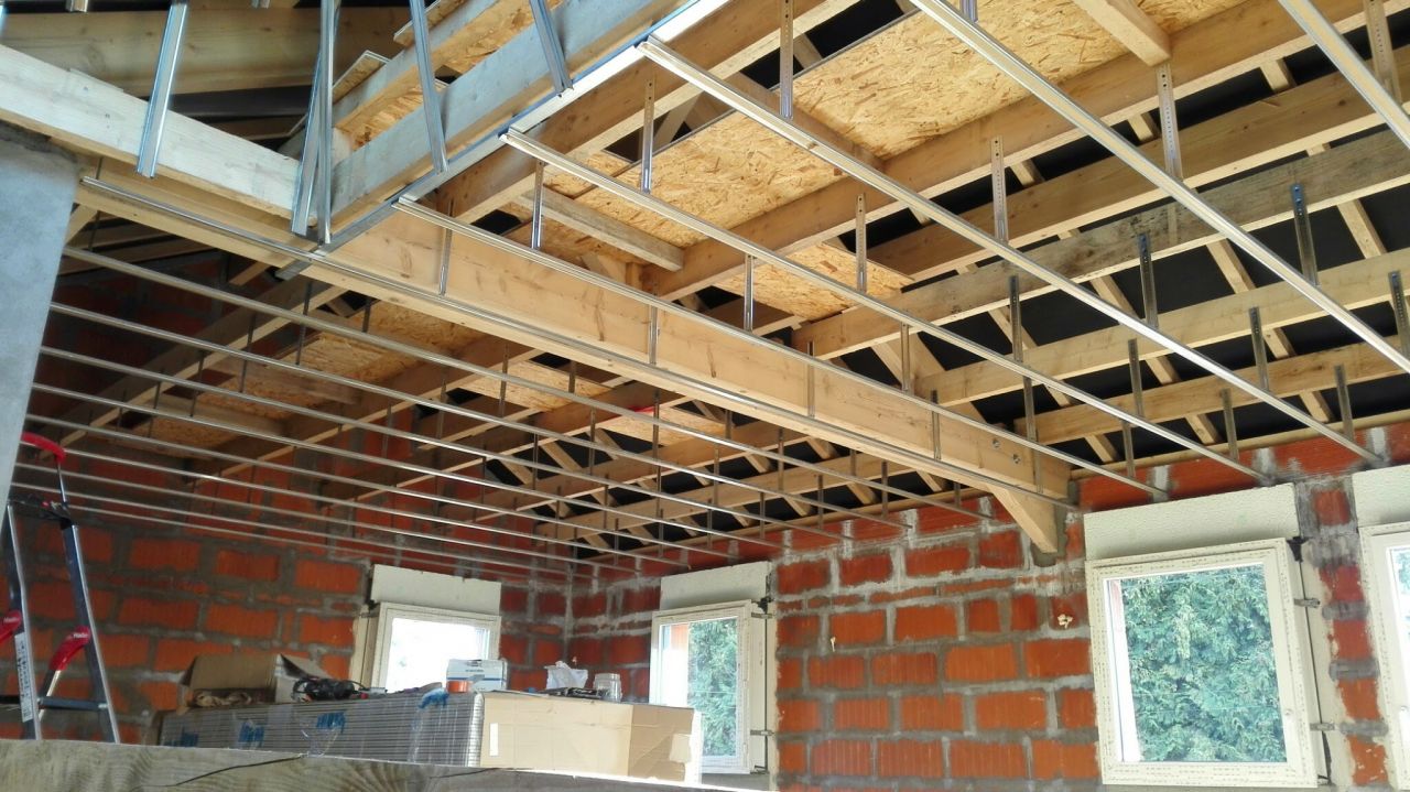rails pour placo plafond de l'étage