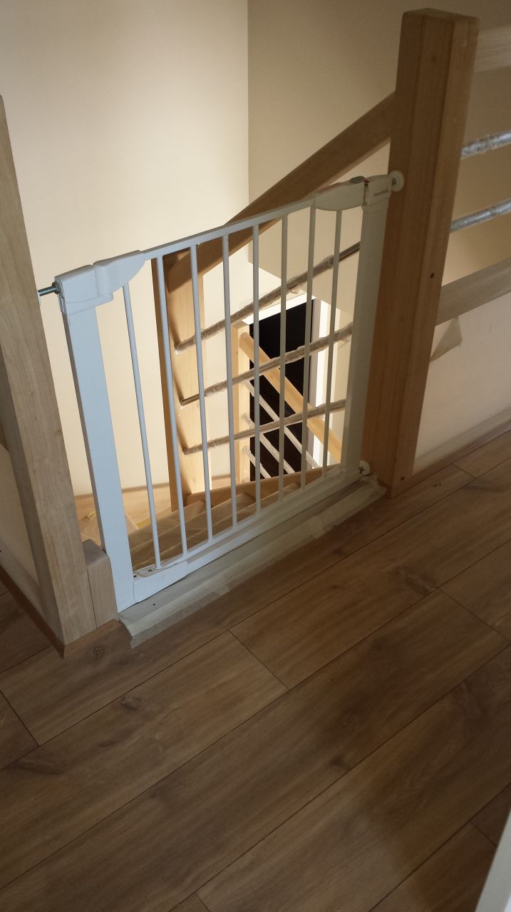 Barrière escalier acheté chez LM