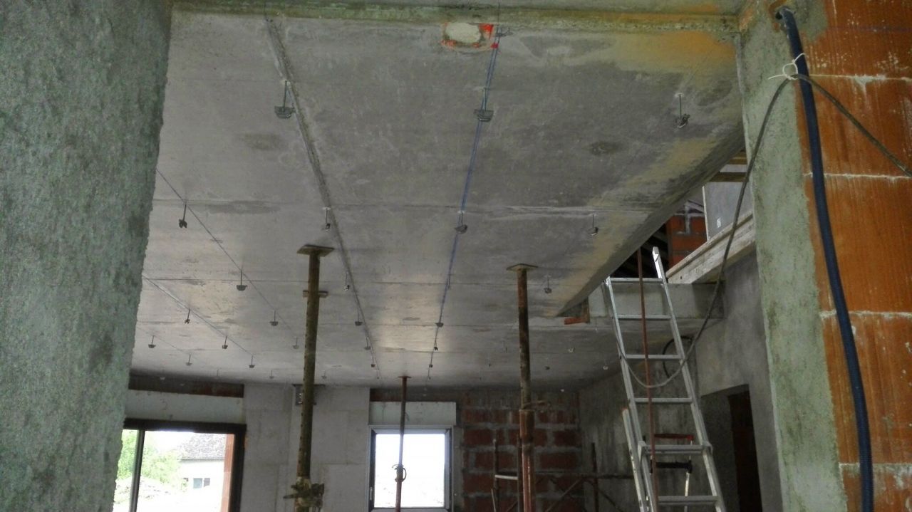 implantation des suspentes dans la salle