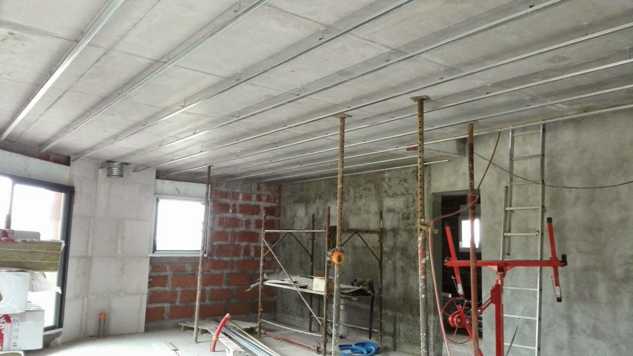 rail pour placo au plafond