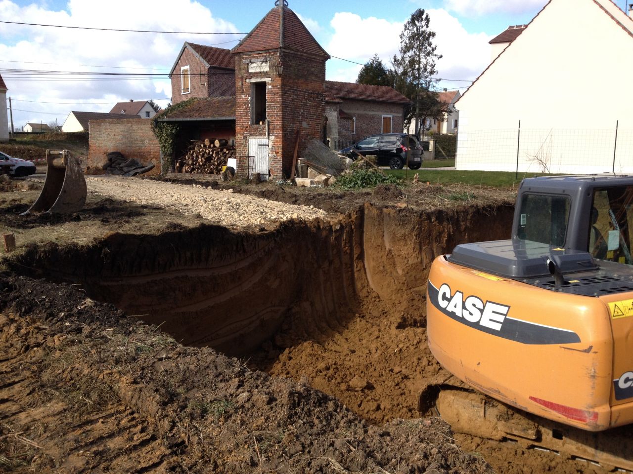 Le trou des fondations prend forme