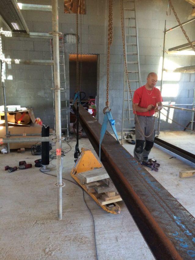 HEA PLUS DE 200kg