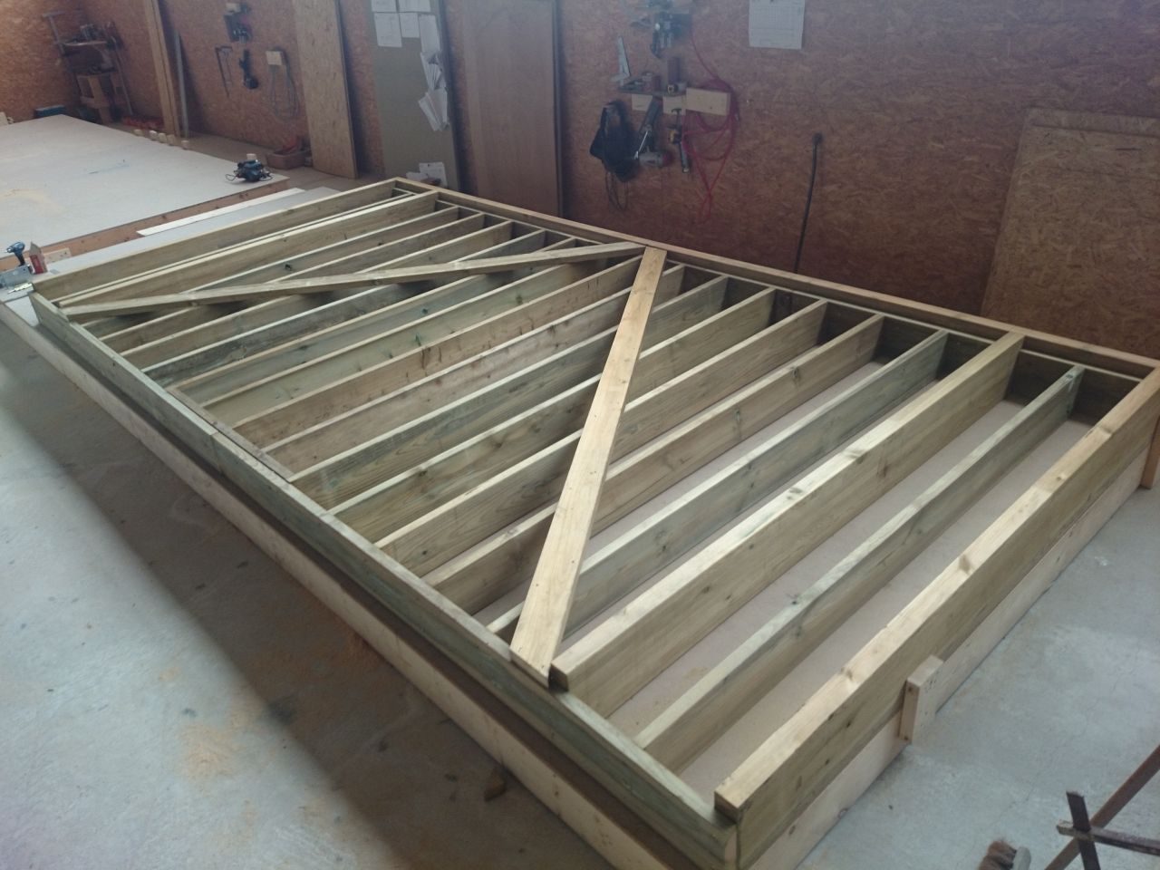 assemblage de la terrasse en atelier