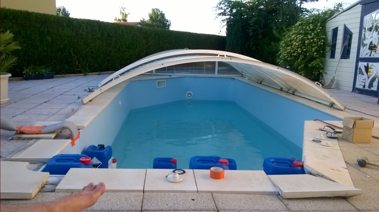 piscine en cours de remmplissage