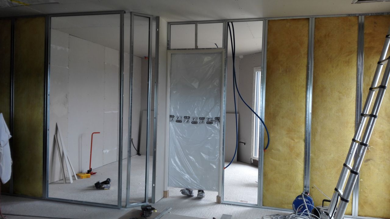 Cloison et isolation en laine de verre