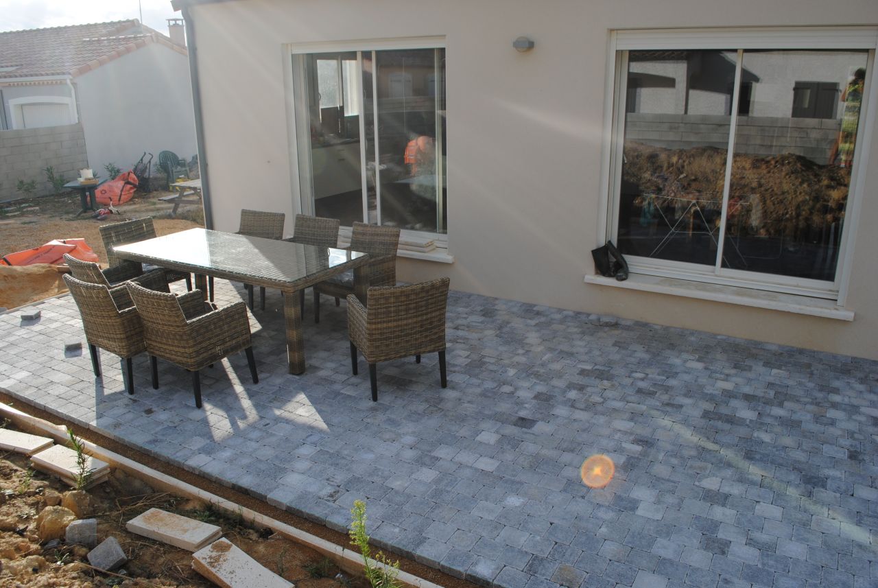 Grande terrasse en cours de pose