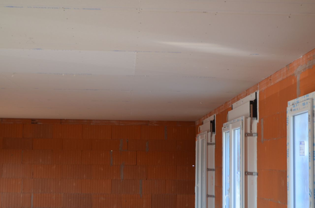 2015/09/09: Fin de la pose du plafond de l'etage