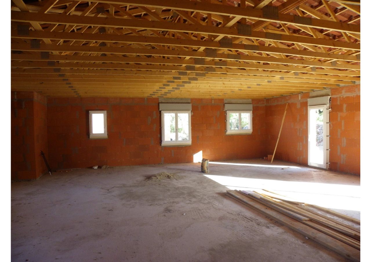 salle de bain, chambre et cuisine