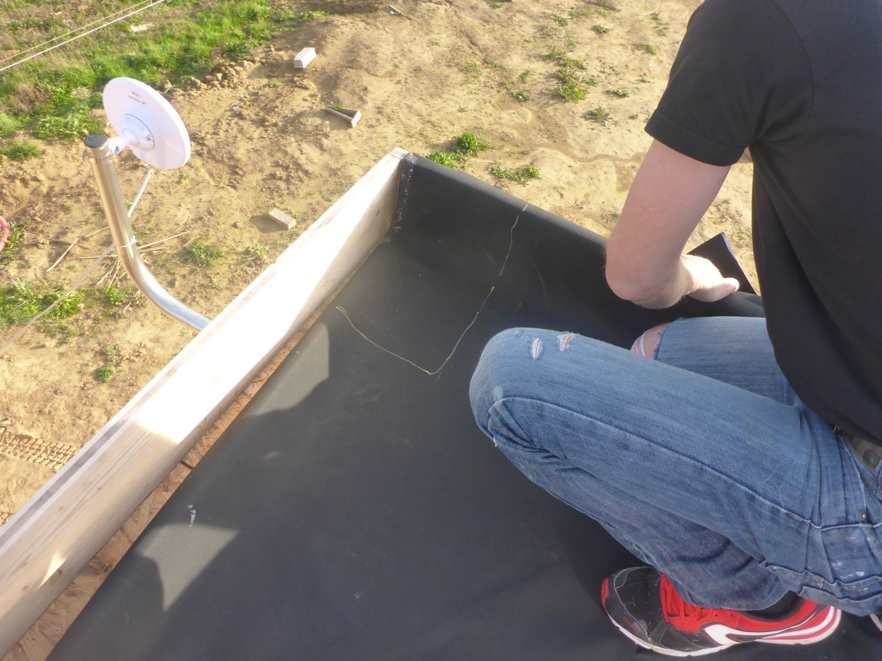 Découpe d'un angle sortant / membrane EPDM