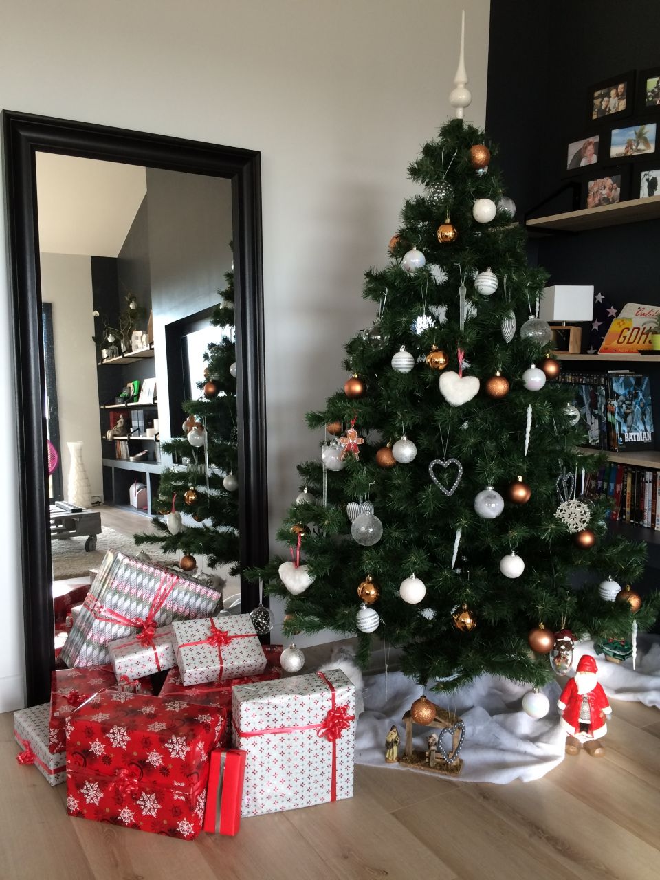 Sapin de Noël cadeaux village lumineux !