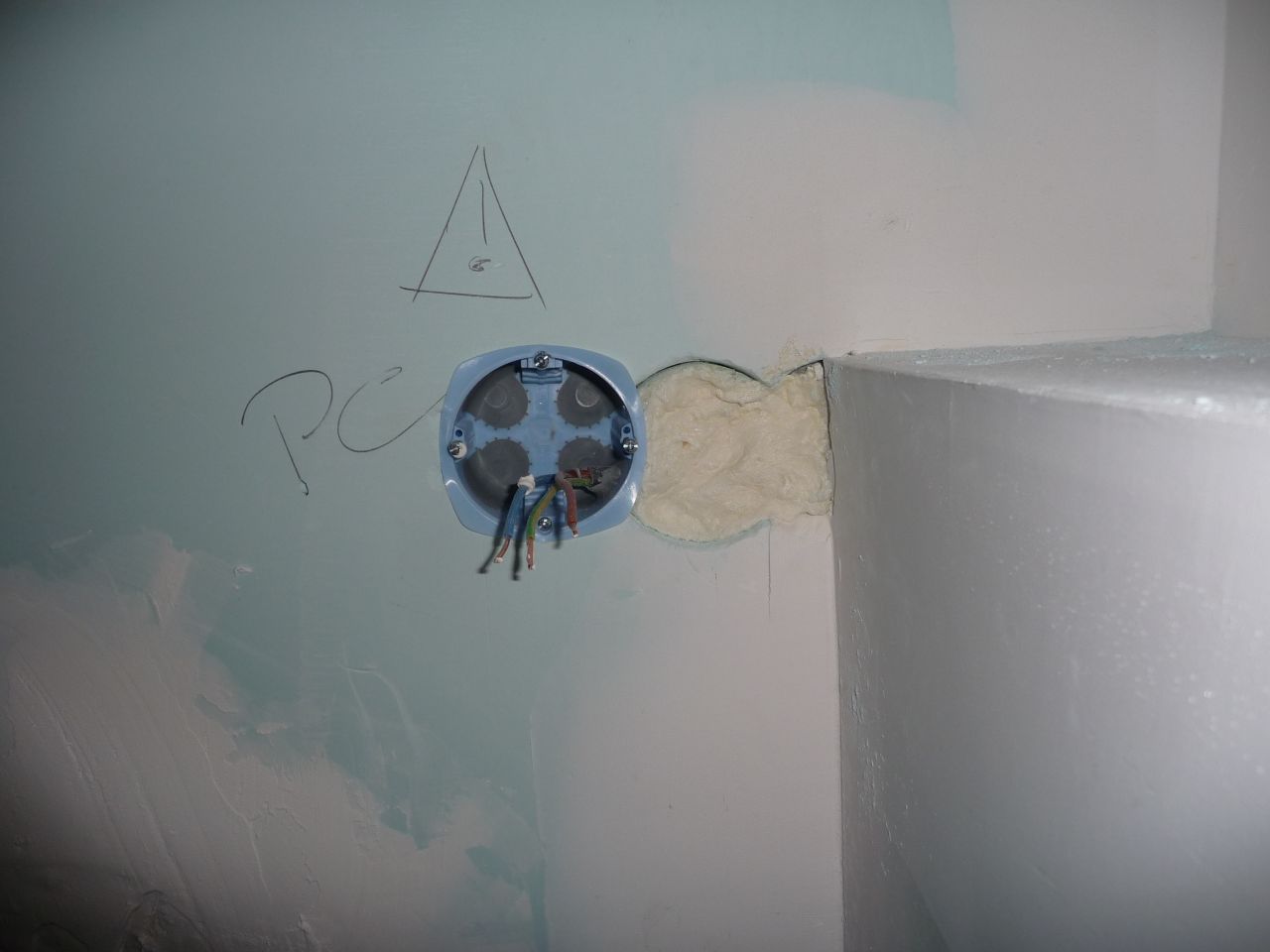 Cloison SIPOREX face lavabo