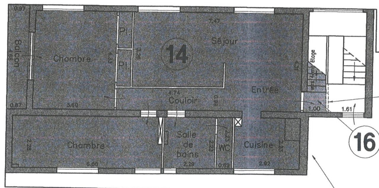 Plan de mon appartement sur lequel est pos la terrasse, je suis entrain de les refaire sur autocad.