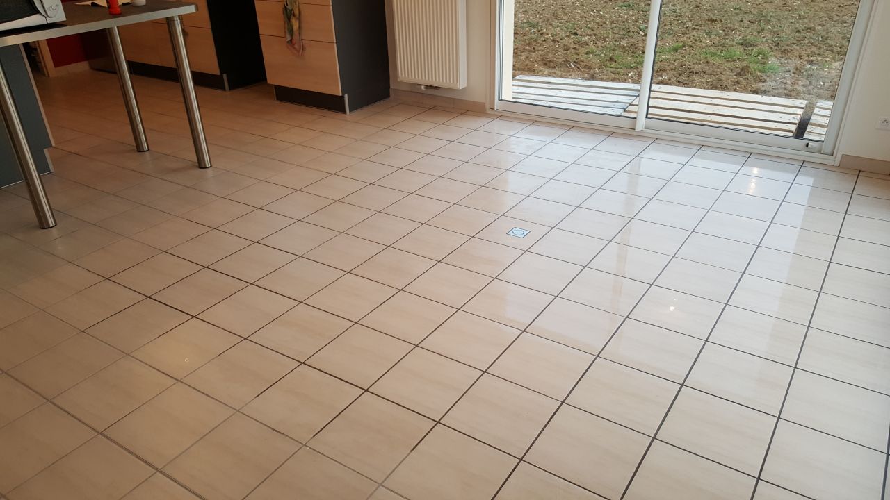 Cuisine et salle nettoyées