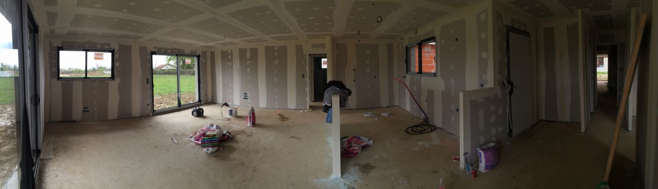 Pano du salon/salle à manger/cuisine/entrée/couloir