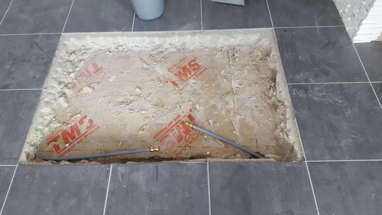 Réparation tube plancher chauffant
