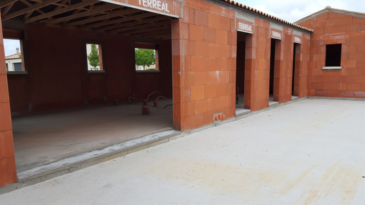 Pose appuis de fenêtres et portes