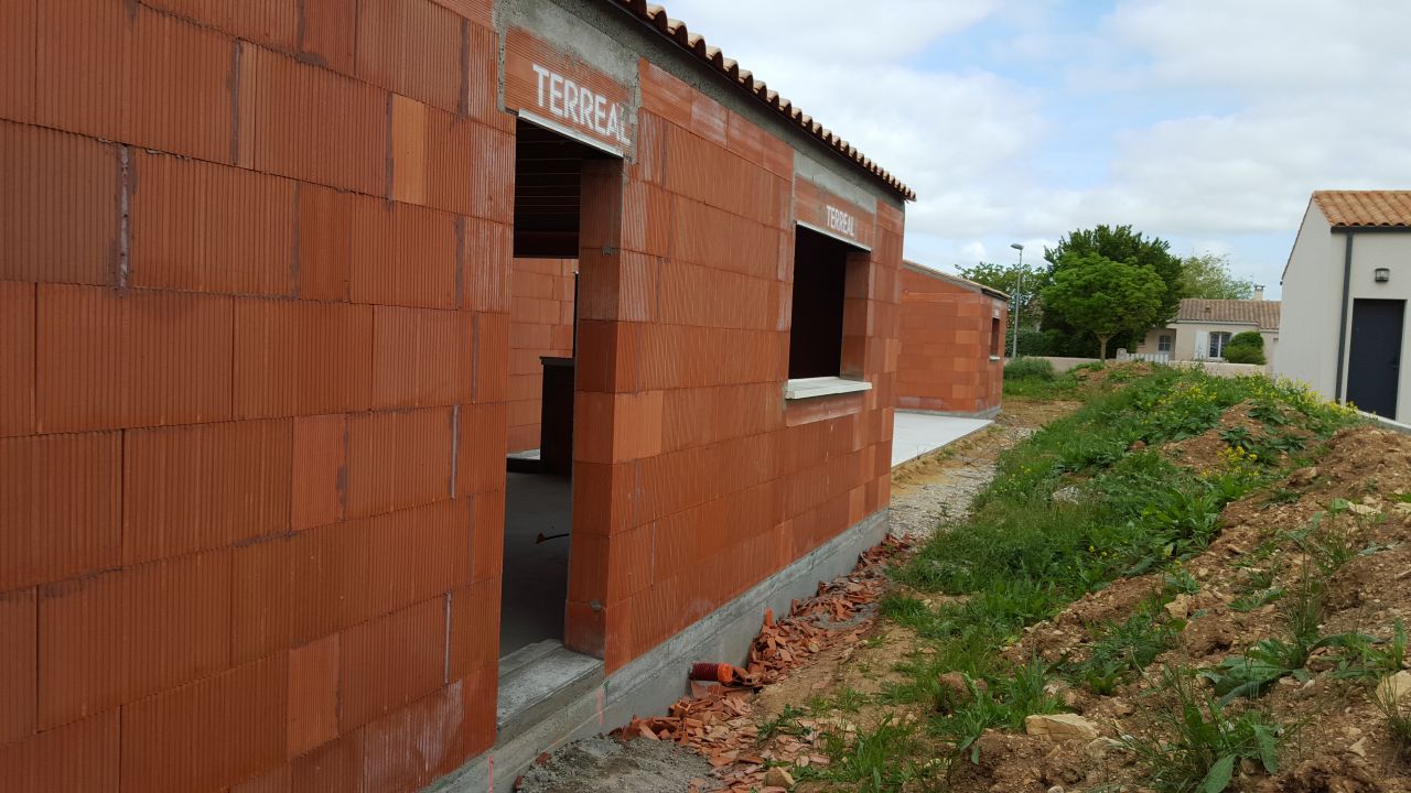 Pose appuis de fenêtres et portes