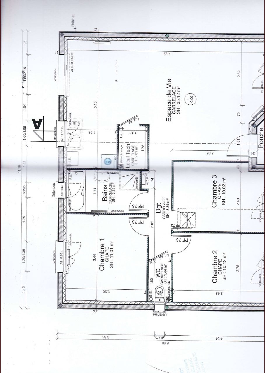 Plan de la maison avec local technique dans la cuisine ( place  changer !)