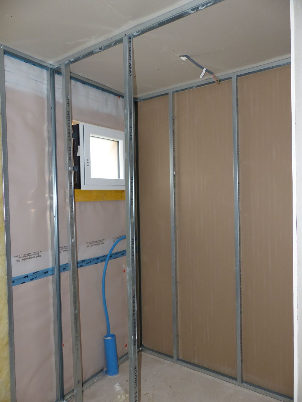 Fenêtre WC rdc