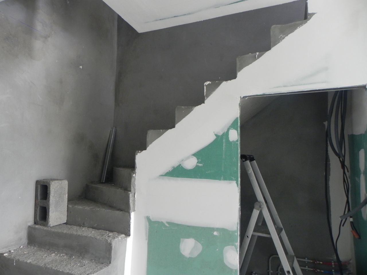 Aménagement sous escalier