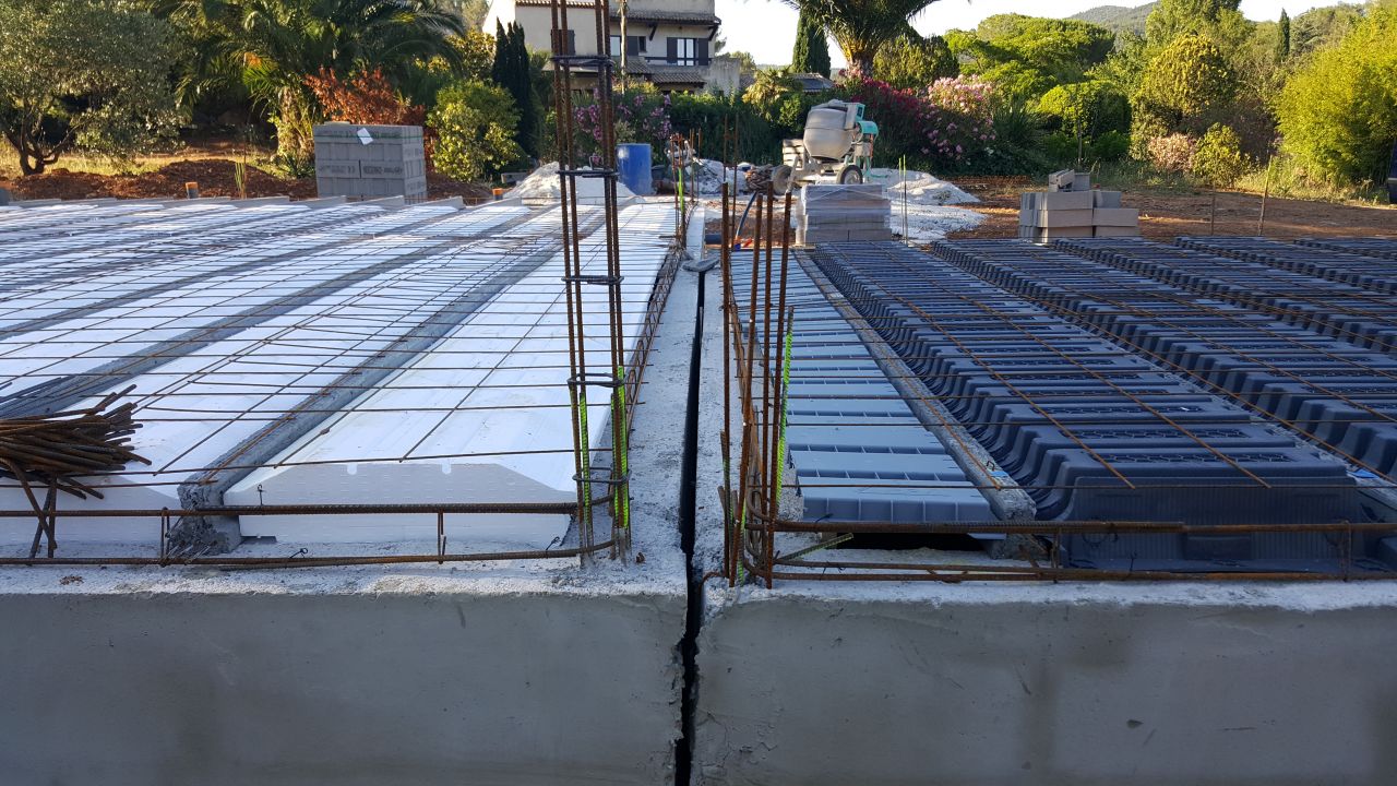 Jonction plancher sous séjour et terrasse