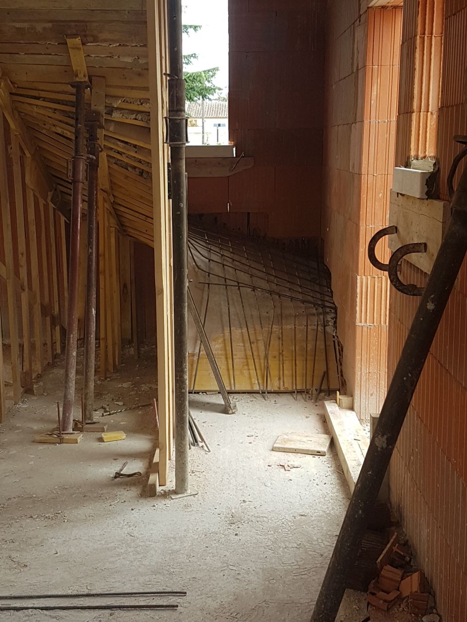 ferraillage de l'escalier + modification fenêtre