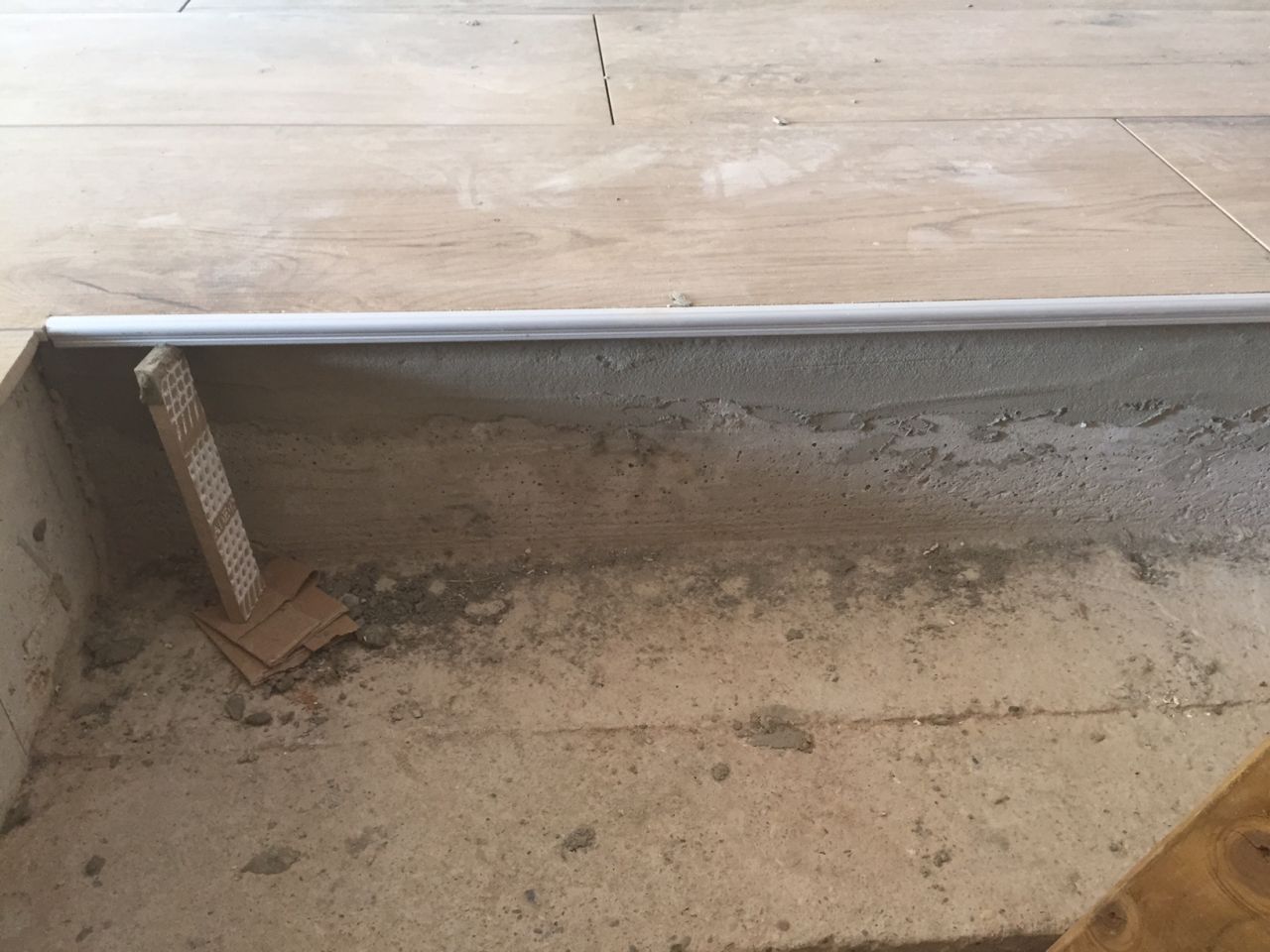 Carrelage Rdc - Nez de marche