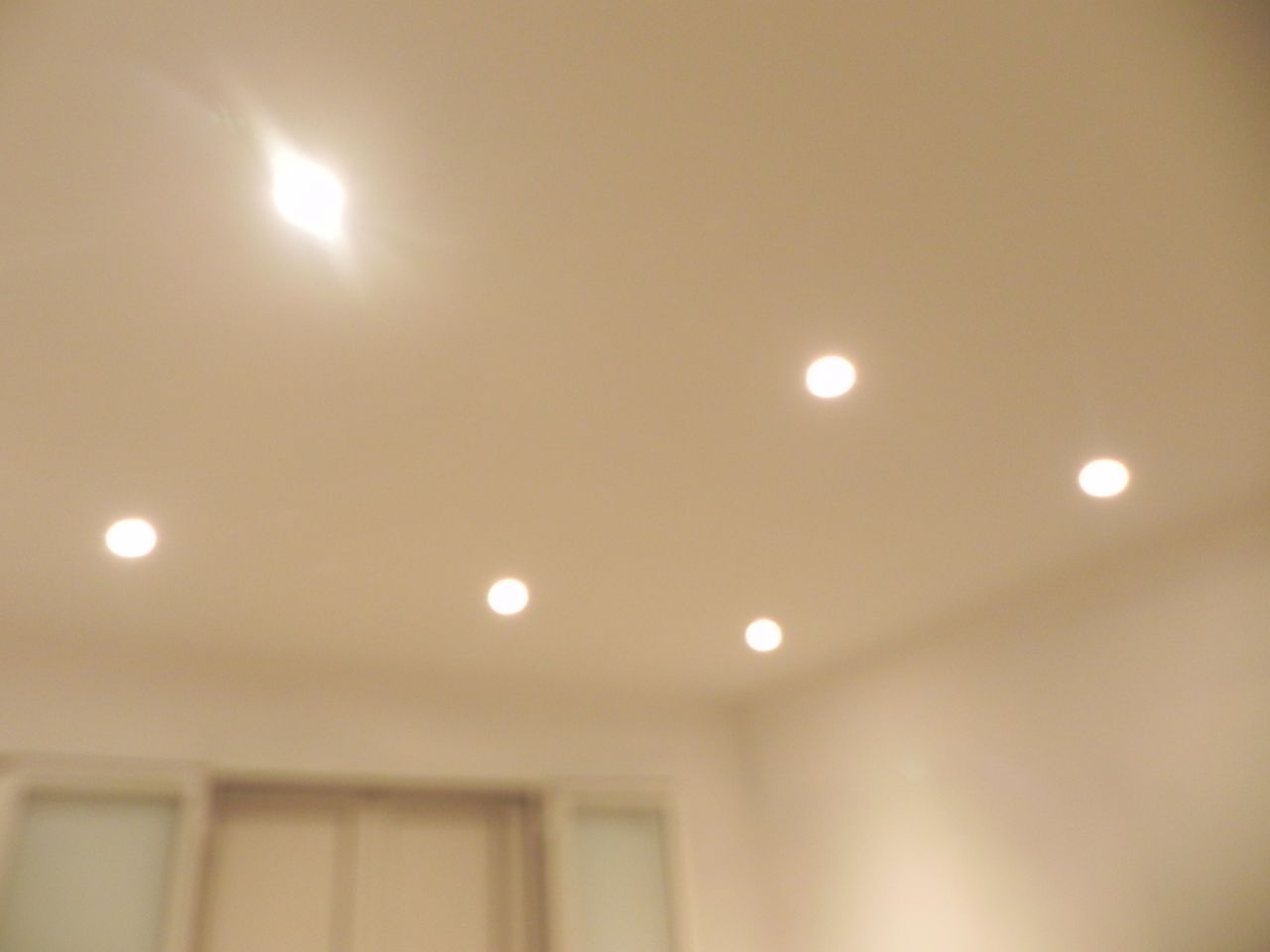 Spots dans les chambres