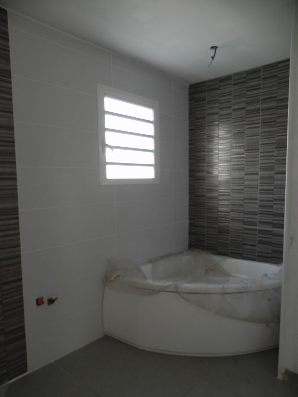 Faïence salle de bain étage