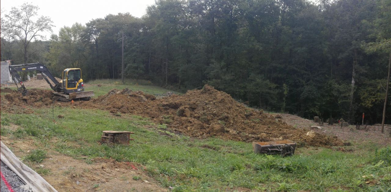 Terrassement de notre plateforme de la maison, chemin d'accs et tranches rseaux