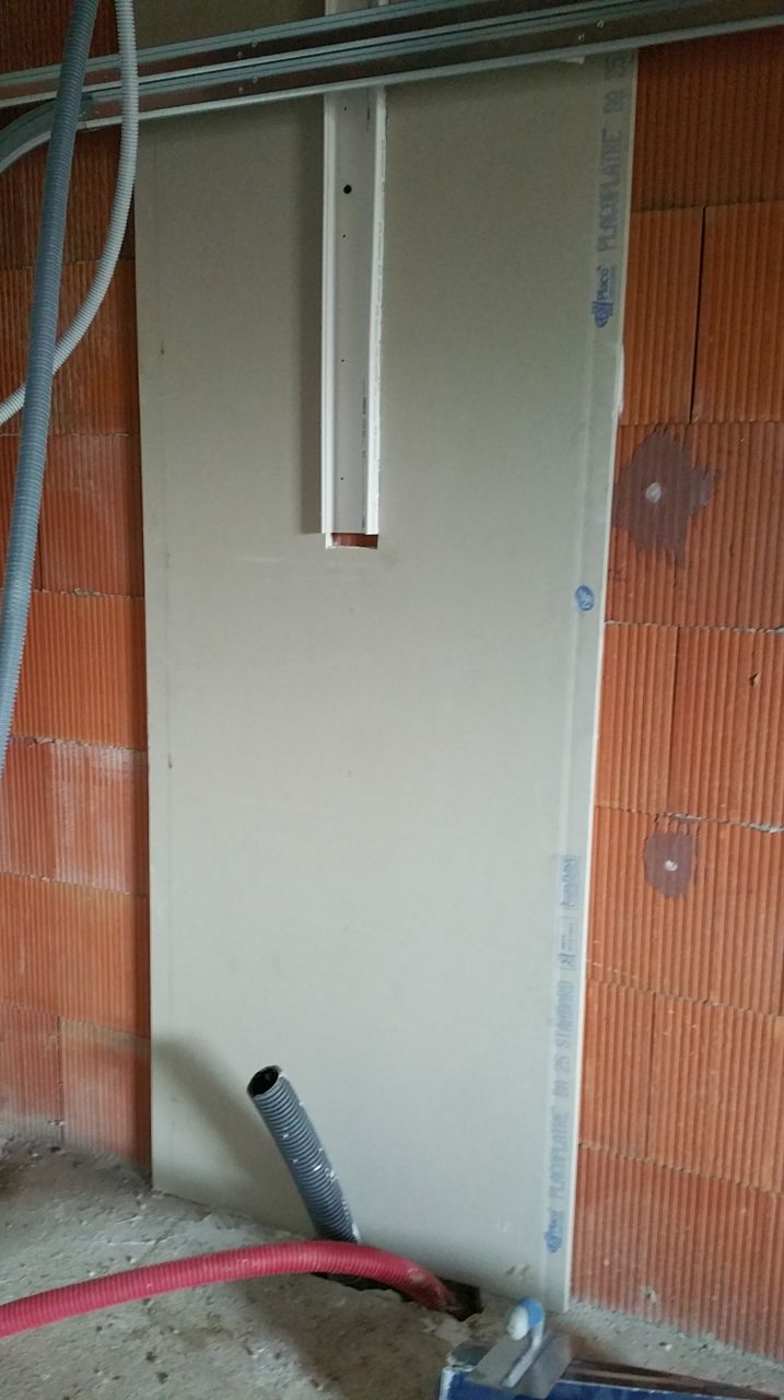 Plaque de BA25 demandée par ENEDIS (ERDF) pour fixer le disjoncteur général