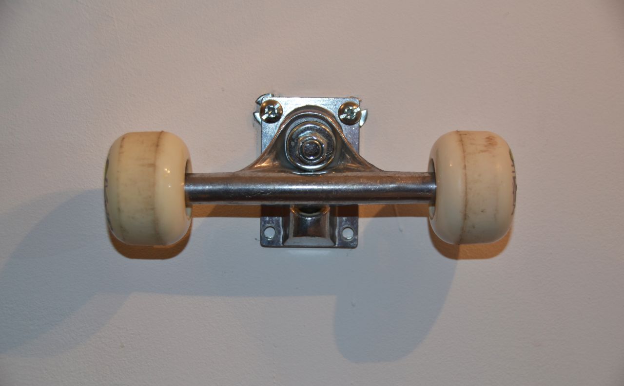 porte manteau roulement skateboard
