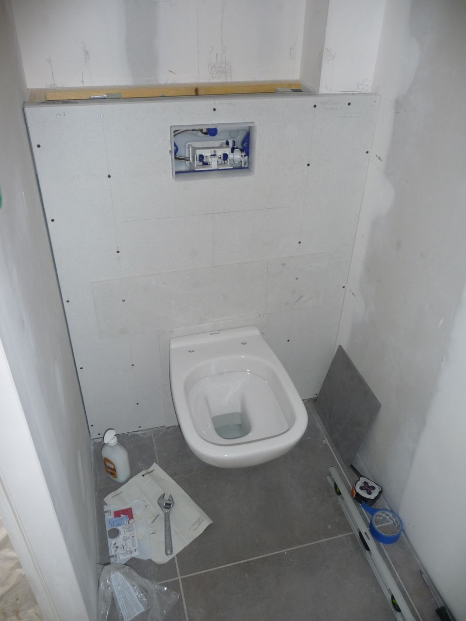 WC suspendus