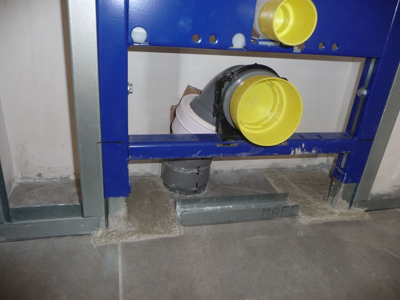 WC suspendus