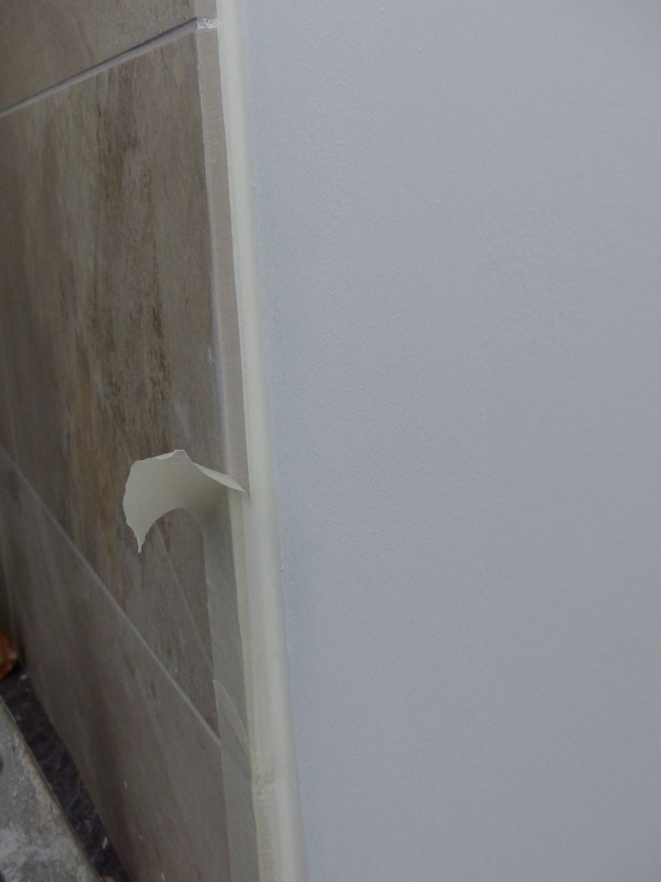 Joint acrylique salle d'eau
