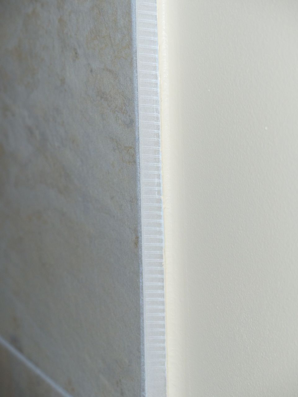 Joint acrylique salle d'eau